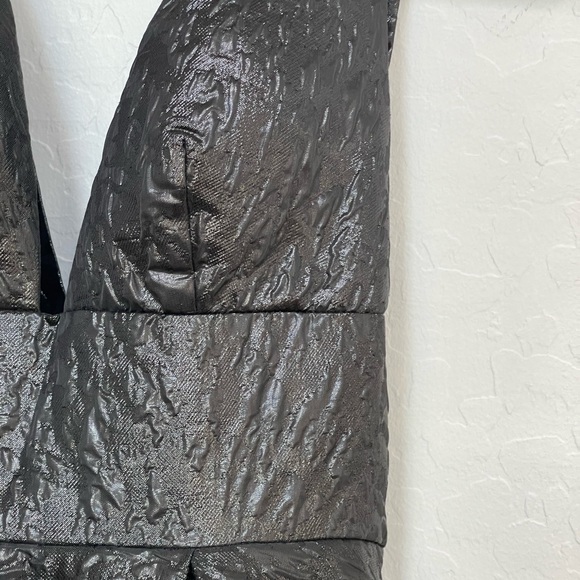 Mac Duggal BROCADE V NECK BALLGOWN size 6 - Picture 3 of 14